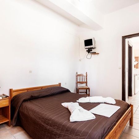 One Bedroom Apartment With Kitchenette# 12 A Raches  Luaran gambar